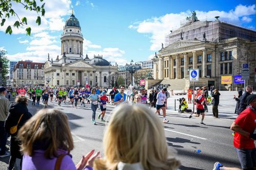 Foto offerta MEZZA MARATONA DI BERLINO | 21K, immagini dell'offerta MEZZA MARATONA DI BERLINO | 21K di Ovunque viaggi.